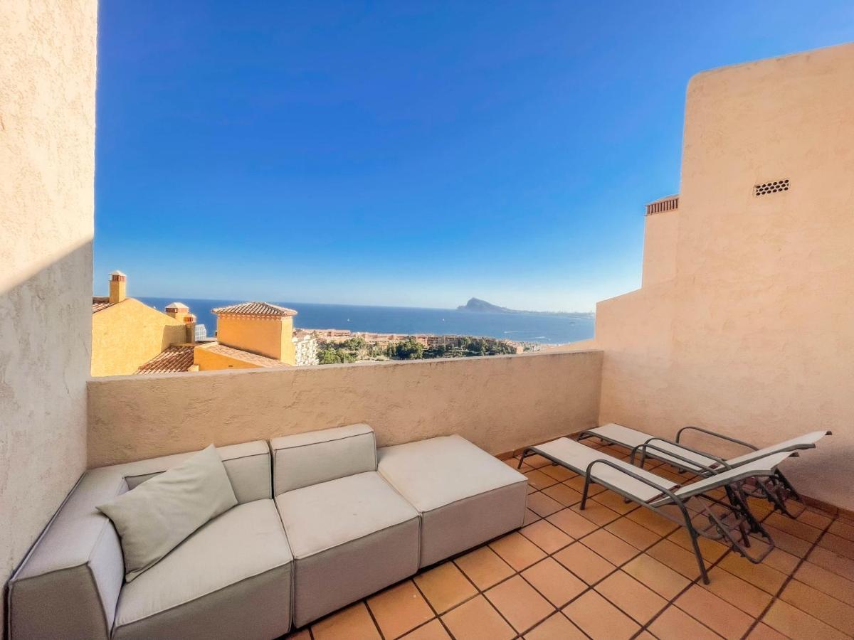 Villa Charming Townhouse With Sea Views & Pool In Altea Calp Exterior foto